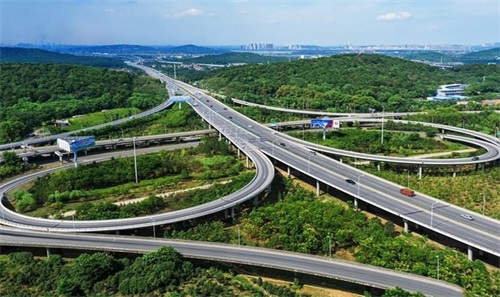 普洱钢筋套筒应用于高速公路